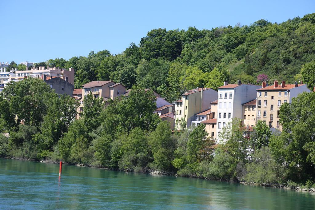 Lyon Cite Internationaleアパートメント エクステリア 写真